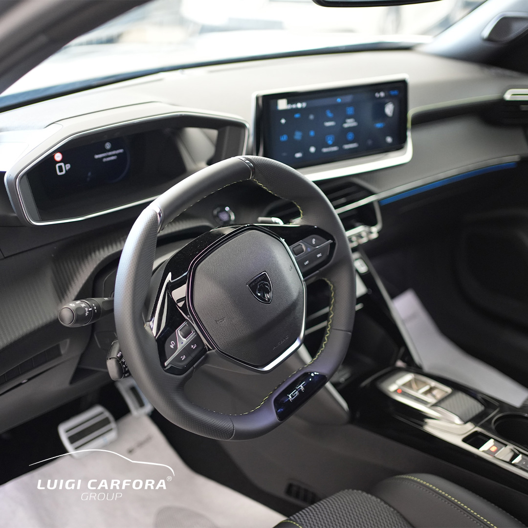 Gallery3-Peugeot-2008-GT-Hybrid-145-e-dcs6